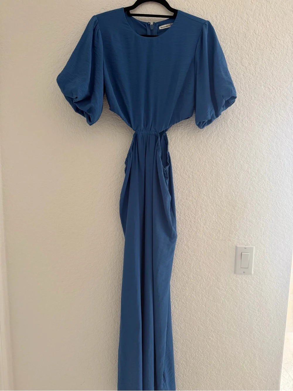NWT Abercrombie & Fitch Puff Sleeve Cut-Out Maxi Dress Blue S